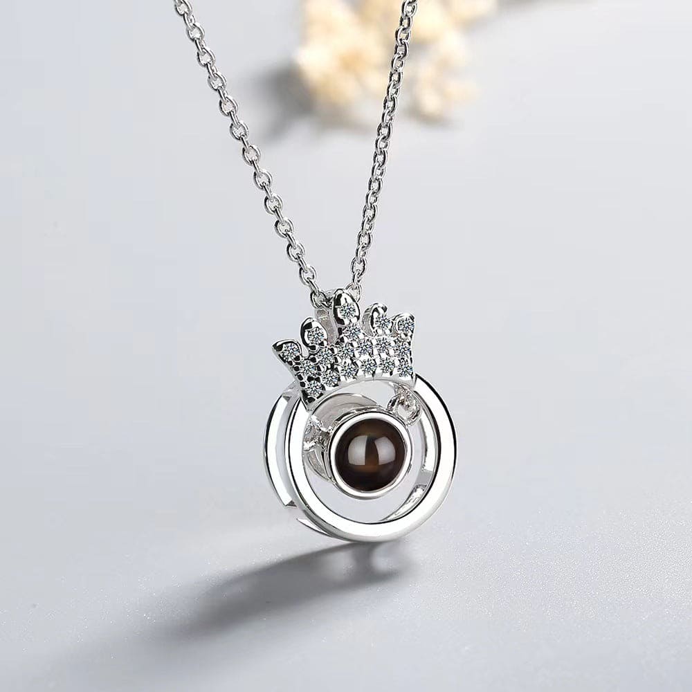 Delicate Dazzling Crown Diamond Projection Necklace