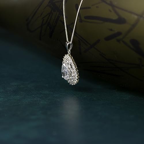 Tuscany Silver Women's Sterling Silver White Cubic Zirconia 18 x 30 mm Cluster Teardrop Pendant Chain Necklace of Length 46 cm/18 Inch