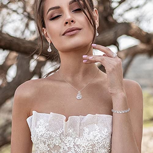 Ever Faith Women's Jewellery Sets Bridal Jewellery Set Sparkly Cubic Zirconia Teardrop Necklace Earring Bracelet Ring Jewelry Sets for Women Birthday Gifts 4 PCS Clear Silver-Tone