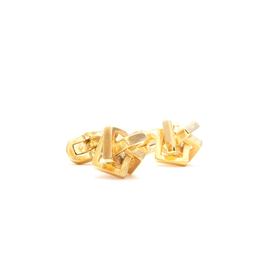 On the Button Gold Chain Knot Shaped Cufflinks • Polished Gold Metal Finish • Whale Back Swivel Closure