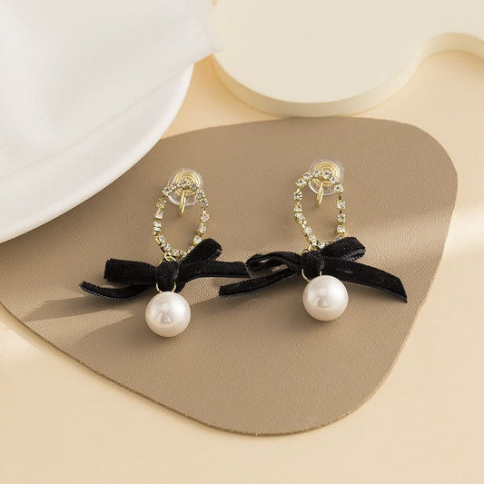 Black bow pearl long earrings, fashionable and elegant, light luxury mosquito coil ear clip