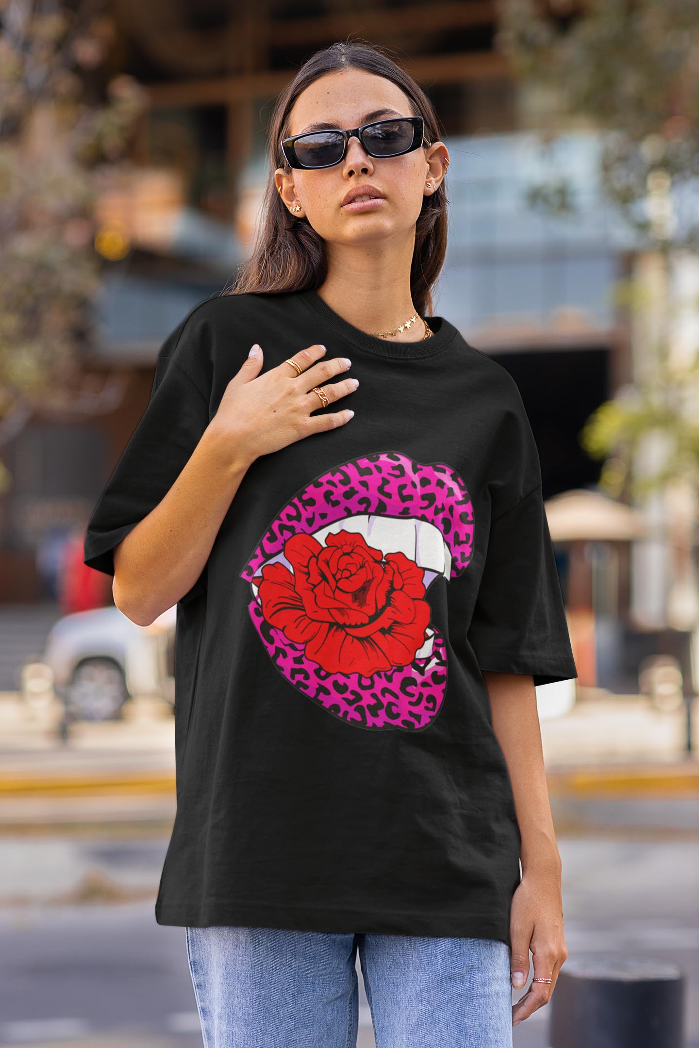 Women's Oversized Baggy Fit Printed Short Sleeve T-Shirts (UK, Alpha, S, Regular, Regular, Black : Lips Printed T-Shirt)