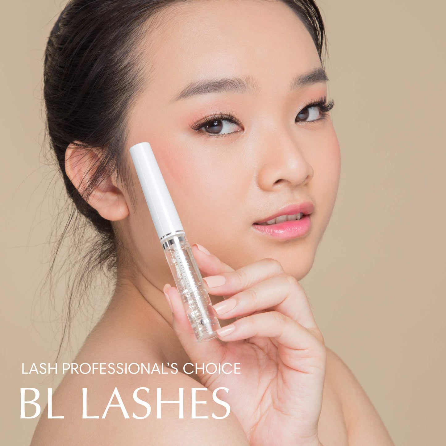 BL Lash Essence Eyelash Growth Serum for longer, thicker, healthier eyelashes. Moisturizes and conditions thin, brittle lashes. Lash professional’s Clear Mascara for eyelash extension aftercare, 10ml