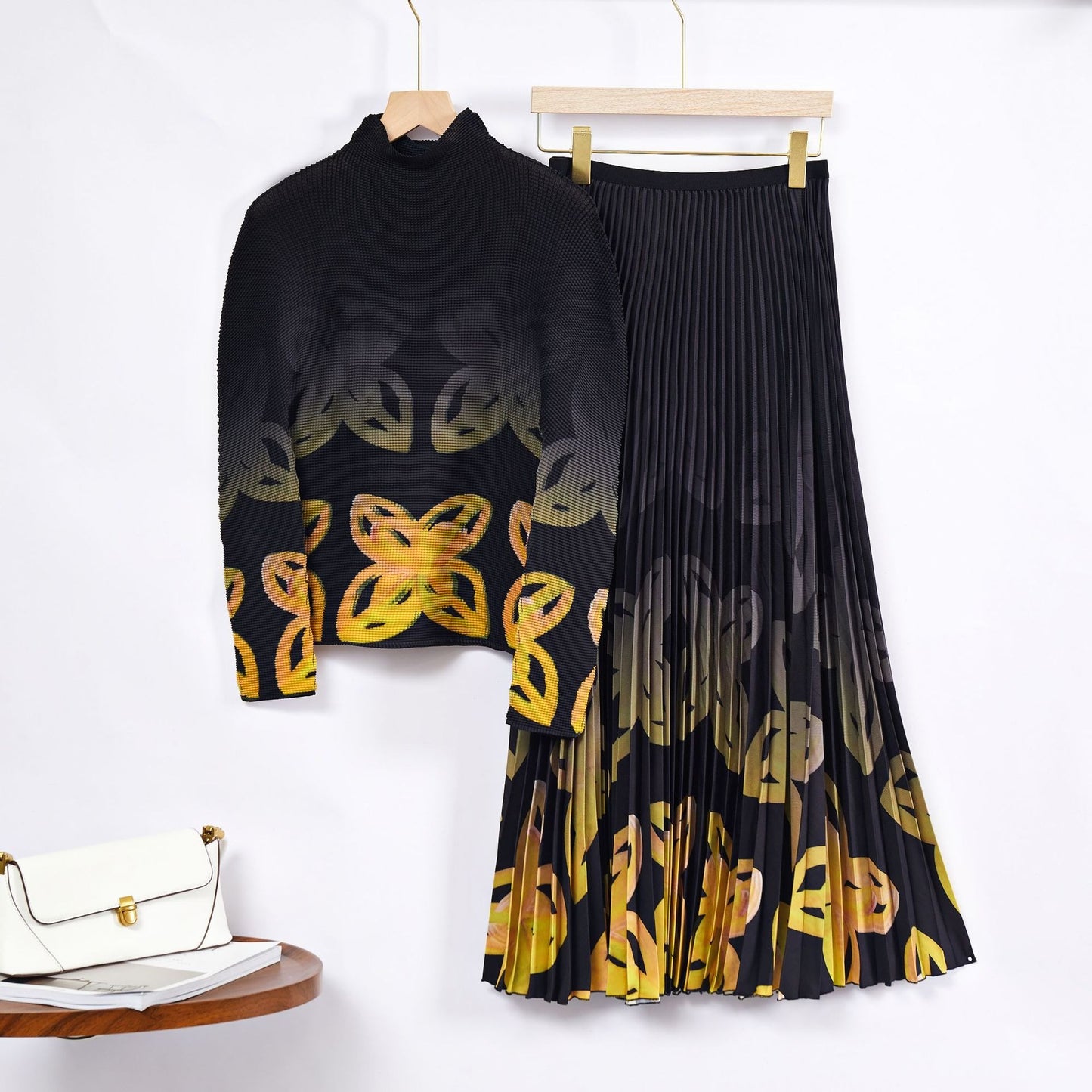 Spring Autumn New Folded Half Skirt Small Design Hundred Fold Skirt Slim Fit Top