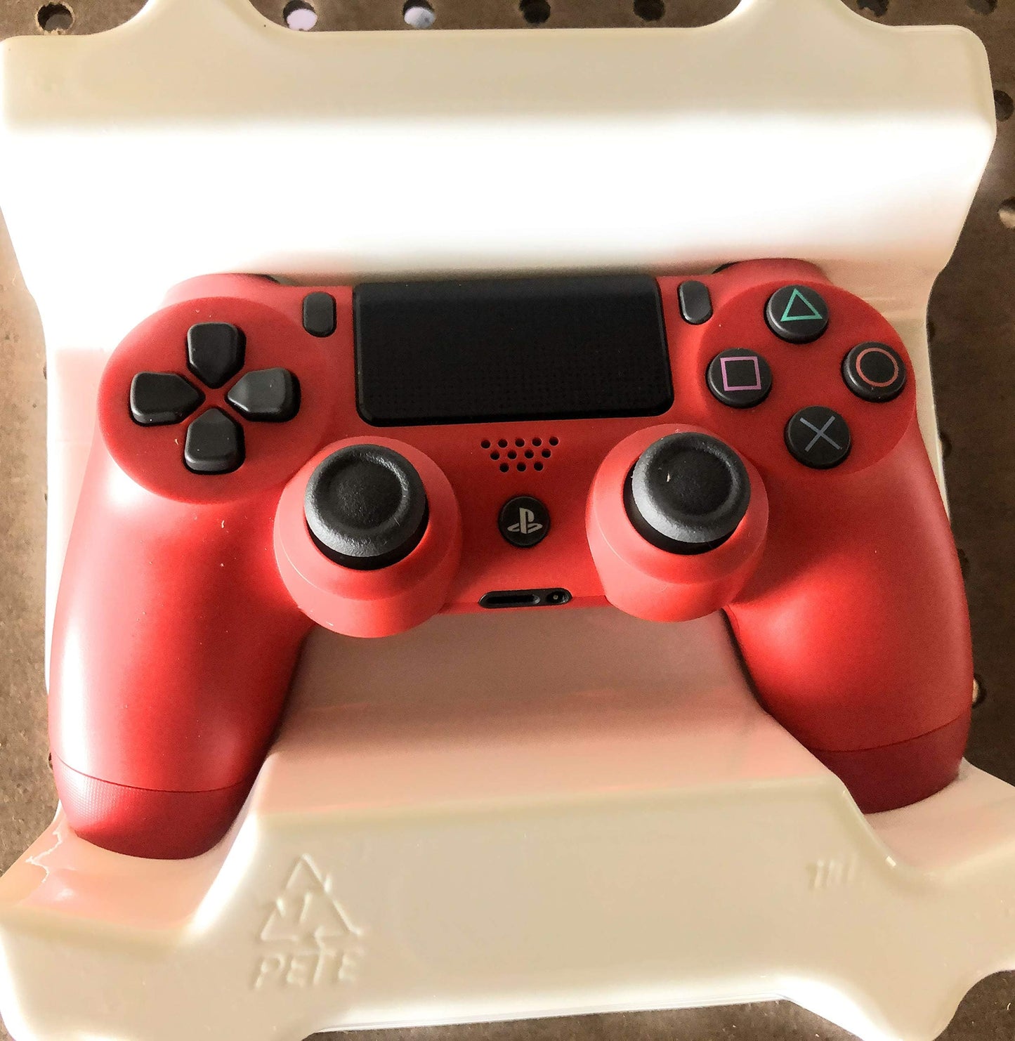 DualShock 4 Wireless Controller for PlayStation 4 - Magma Red