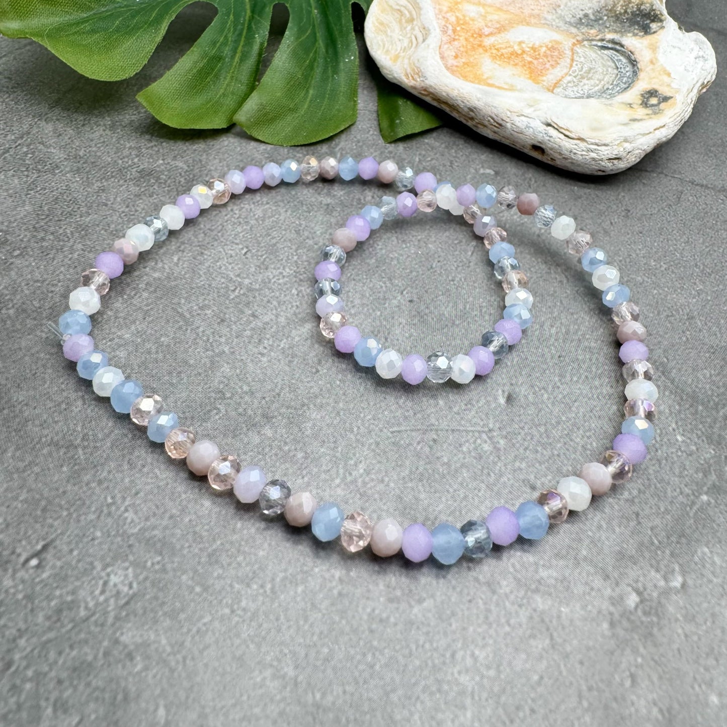 XXL Pale Pastels Faceted Glass Bead Anklet on Elastic - Handmade Pink Lilac White Blue Design : Plus Size Extra Large 13 inches - 4mm Beads in Pretty Summer Colours